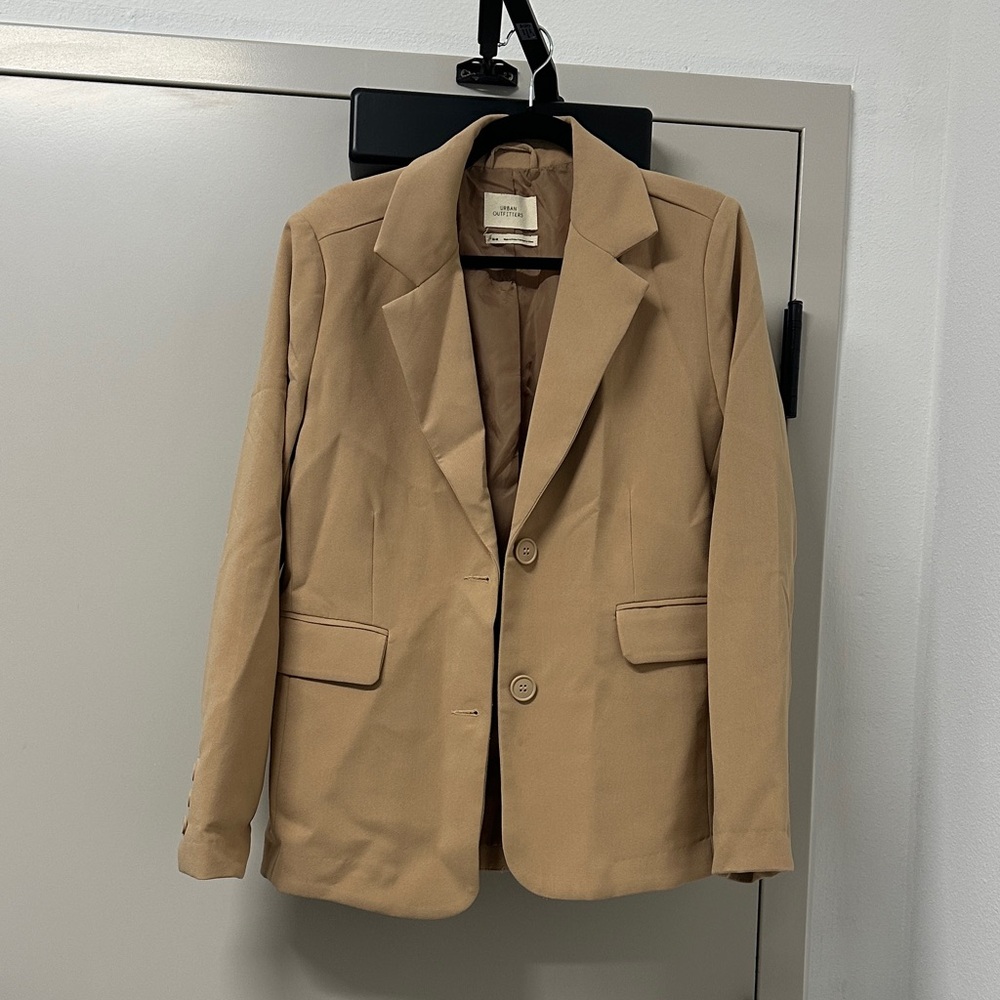 Urban Outfitters Tan Slouchy Suiting Blazer (M)